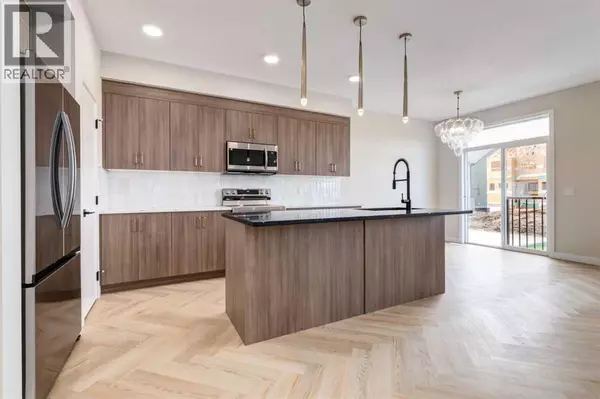 Cochrane, AB T4C3K1,82 Agate Road