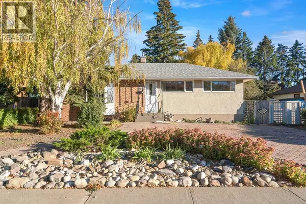 5316 Thorncliffe Drive NW, Calgary, AB T2K2Z3