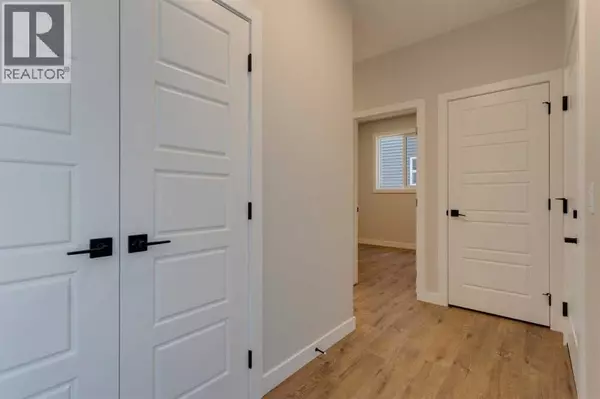 Calgary, AB T3P2J2,11 Lewiston View NE