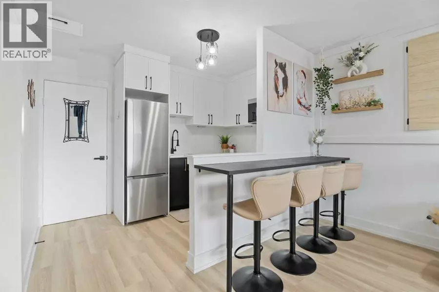 2, 1530 26 Avenue SW, Calgary, AB T2T1C5