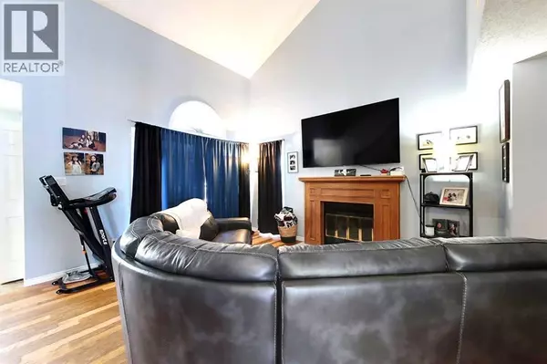 Slave Lake, AB T0G2A3,600 10 Avenue SE