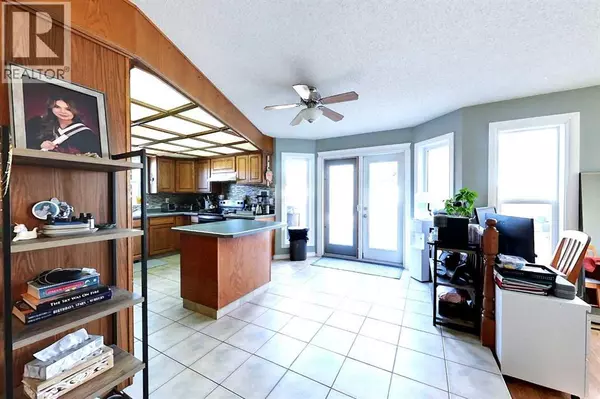 Slave Lake, AB T0G2A3,600 10 Avenue SE