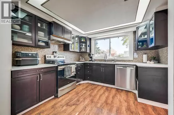 Calgary, AB T2J4T1,828 Queensland Drive SE