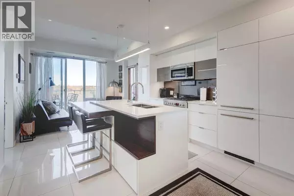 Calgary, AB T2G0S7,704, 1020 9 Avenue SE