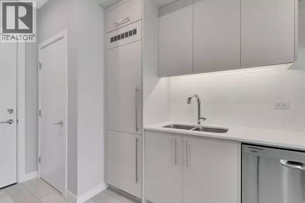 Calgary, AB T3H6M1,516, 8230 Broadcast Avenue SW