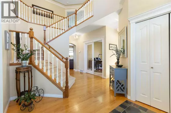 Calgary, AB T3A5A9,22 Hamptons Heights NW