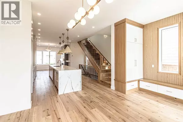 Calgary, AB T2T6N7,2048 41 Avenue SW