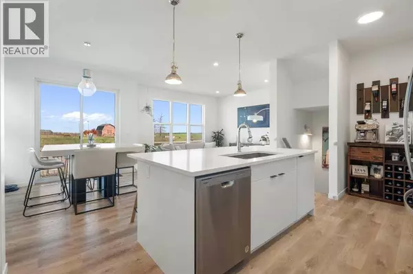 Calgary, AB T3M3M9,36 Magnolia Bay SE