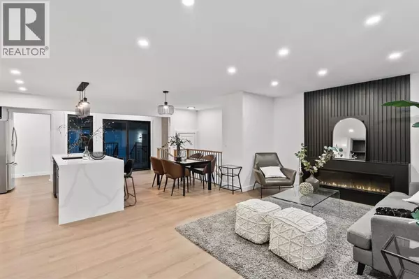 Calgary, AB T3E3W4,4940 45 Street SW