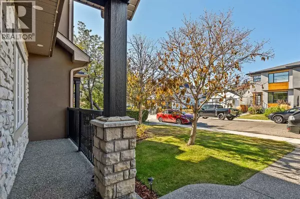 Calgary, AB T3E2A7,2410 26 Street SW