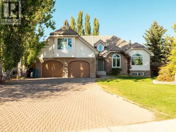 152 Coachwood Point W, Lethbridge, AB T1K6A5