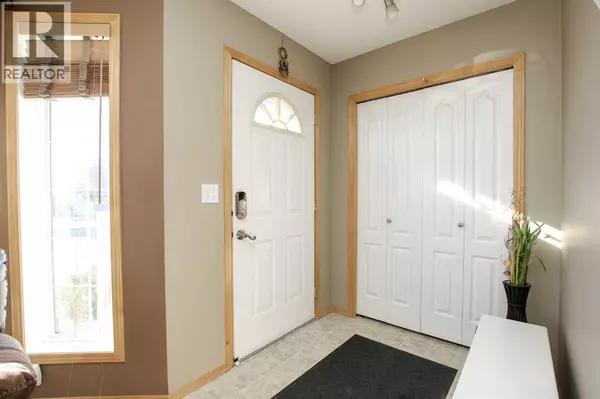 Red Deer, AB T4R3G9,54 Ives Crescent