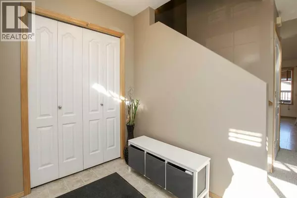 Red Deer, AB T4R3G9,54 Ives Crescent