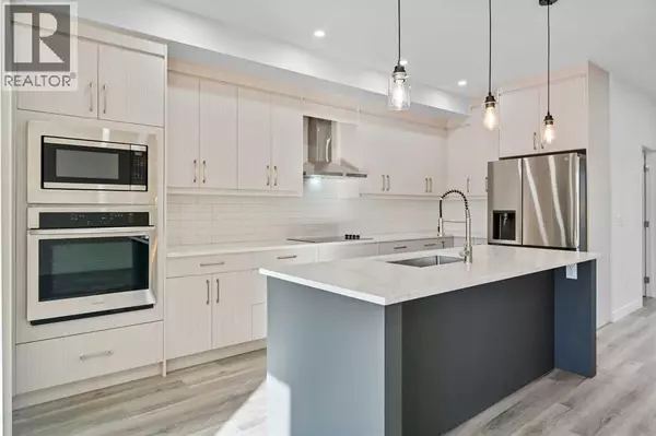 2217 42 Street SE, Calgary, AB T2B1G4