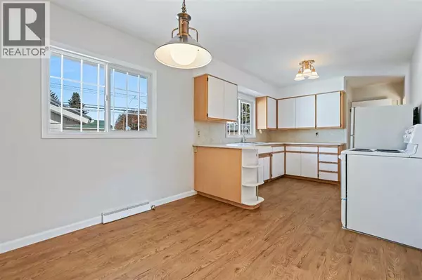 Calgary, AB T3E4Z2,10 Glamorgan Drive SW