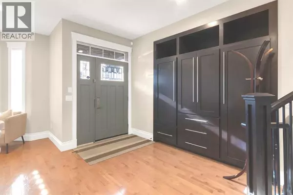 Calgary, AB T2T2V4,2046 49 Avenue SW