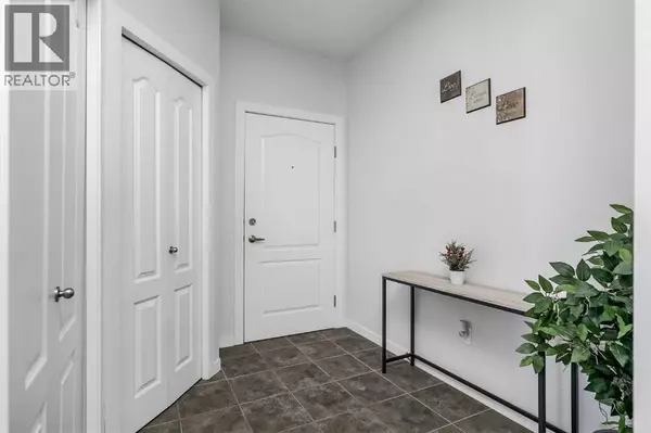 Airdrie, AB T4A0G5,1318, 604 East Lake Boulevard NE