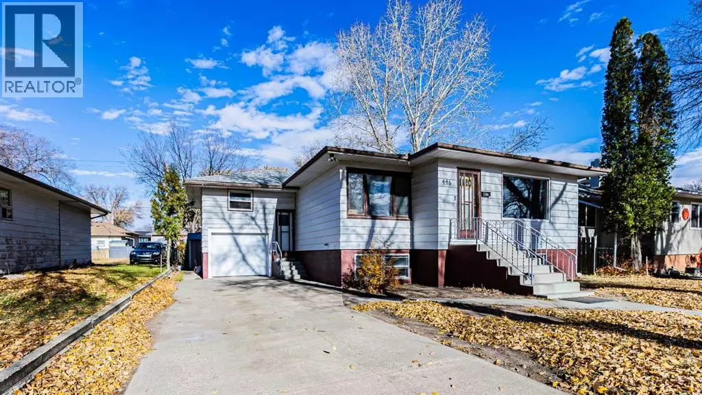 Medicine Hat, AB T1A4H1,446 5 Street SW