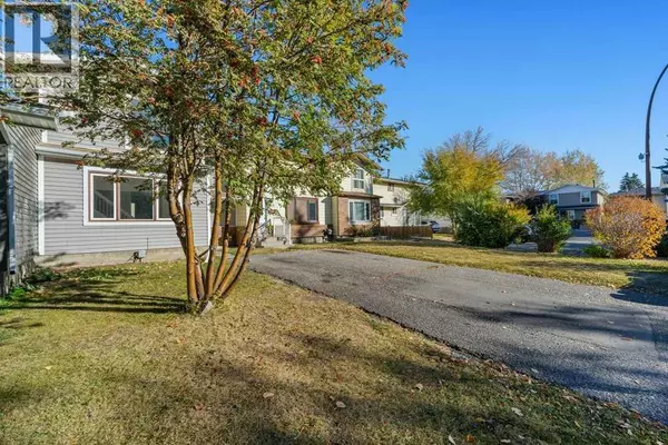 Calgary, AB T1Y2Y1,130 Pineset Place NE