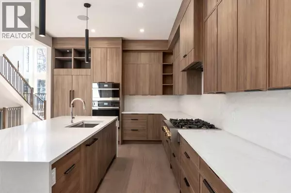 Calgary, AB T2M0V1,716 18 Avenue NW