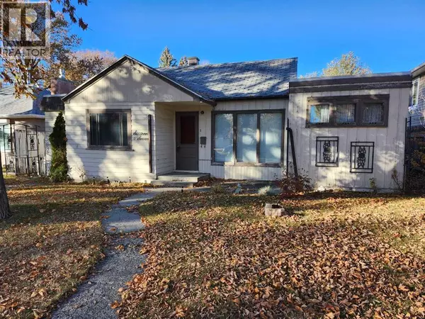 1607 10 Avenue S, Lethbridge, AB T1k0A9