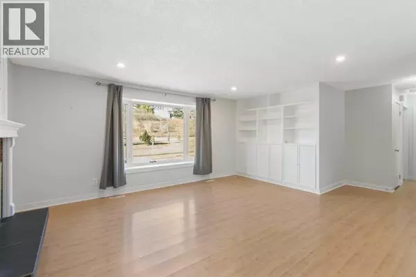 Calgary, AB T2J3C8,1452 Lake Sylvan Drive SE