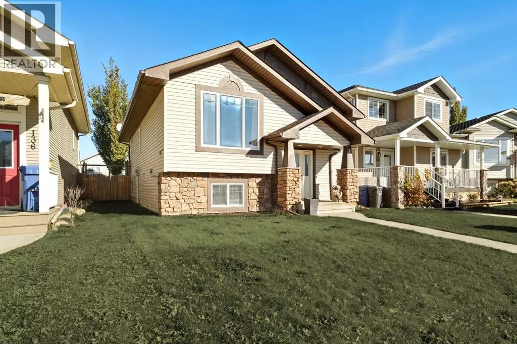 Penhold, AB T0M1R0,132 Heartland Crescent