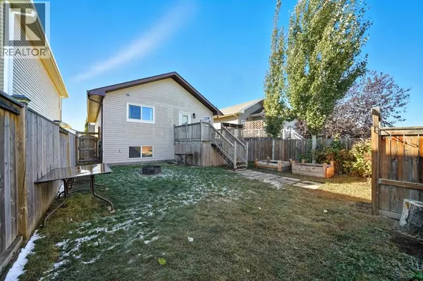 Penhold, AB T0M1R0,132 Heartland Crescent