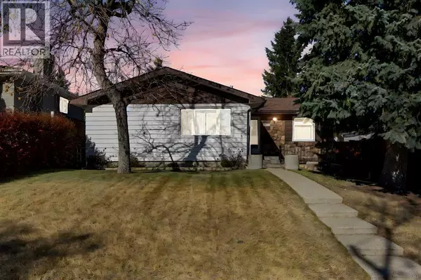 7031 Hunterbow Crescent NW, Calgary, AB T2K4R4