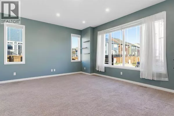 Airdrie, AB T4B4G3,5 Osborne Gate SW