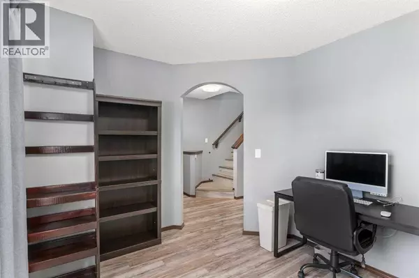 Calgary, AB T3M0G7,210 Cranberry Place SE