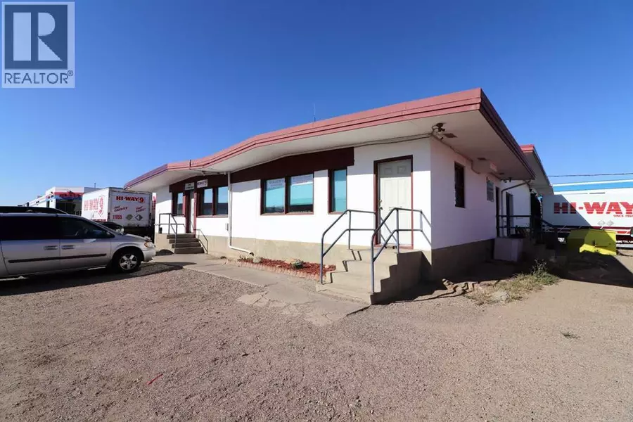 666 15 Street SW, Medicine Hat, AB T1A4W3