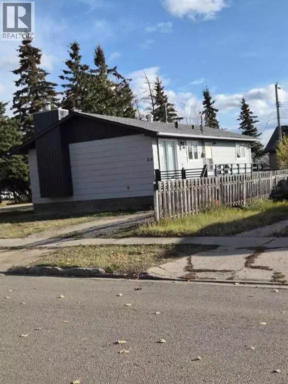 214 7 Street, Beaverlodge, AB T0H0C0