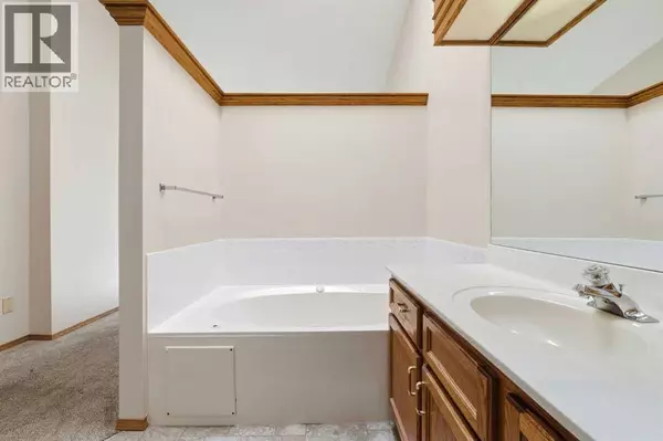 Calgary, AB T3A5A6,135 Hamptons Park NW