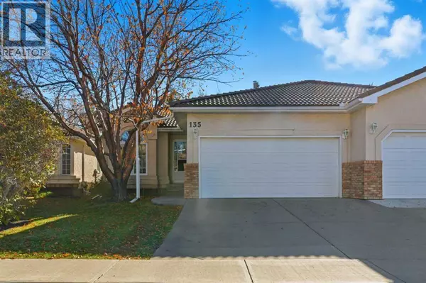 135 Hamptons Park NW, Calgary, AB T3A5A6