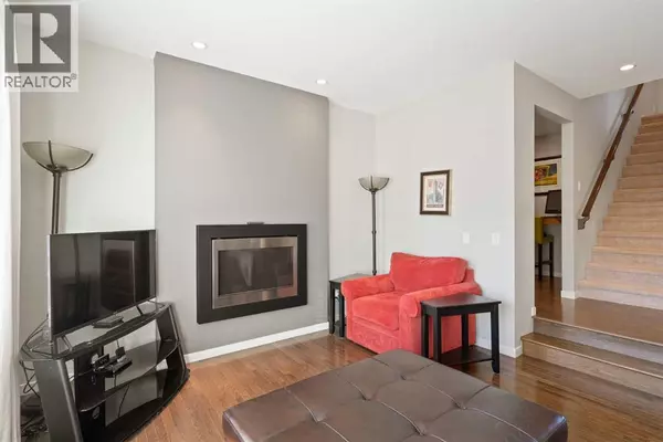 Cochrane, AB T4C0S3,219 River Heights Green