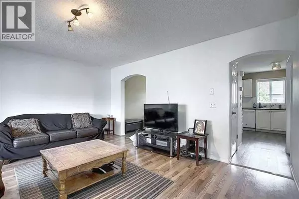 Chestermere, AB T1X1N2,260 Stonemere Place