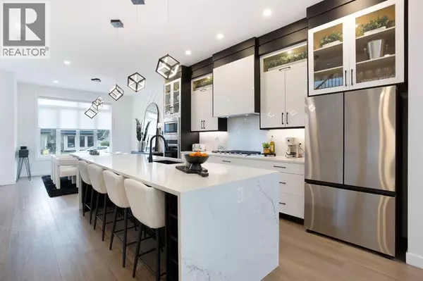 Calgary, AB T3B0L7,4628 15 Avenue NW