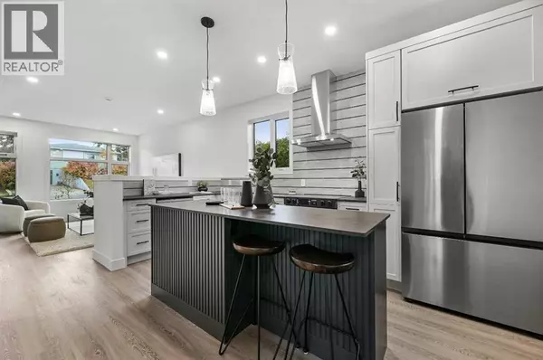 Calgary, AB T3B1Z1,7722 47 Avenue NW