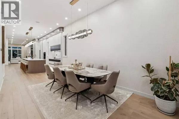 Calgary, AB T2G0M8,1330 8 Avenue SE