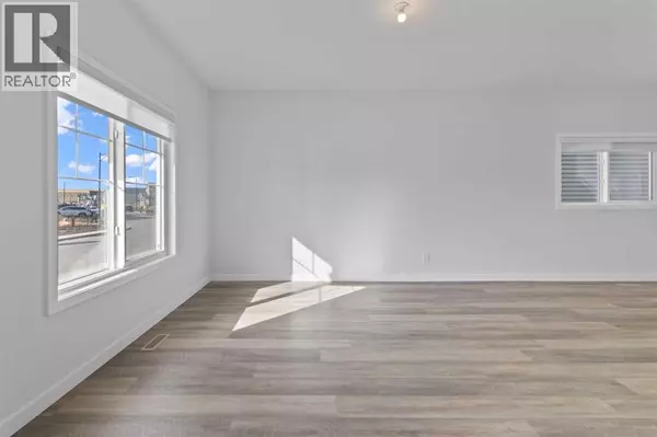 Airdrie, AB T4B5R1,994 Chinook Winds Meadow SW