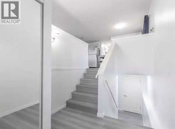 Calgary, AB T2A7T9,96 Appleside Close SE