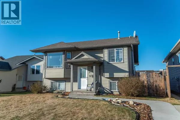 22 Woodbine Avenue, Blackfalds, AB T4M0K5
