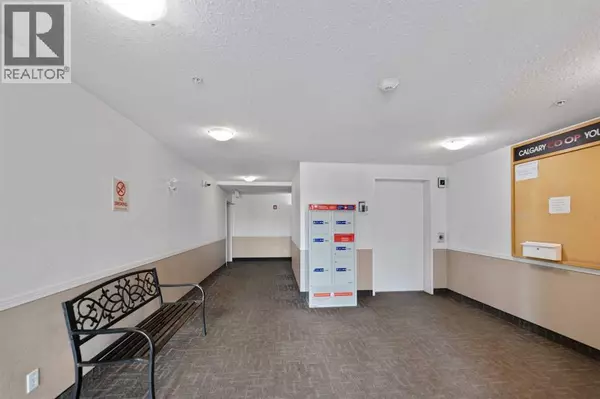 Calgary, AB T1Y7M1,3307, 2280 68 Street NE