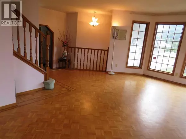 Calgary, AB T1Y6P5,63 La Valencia Gardens NE