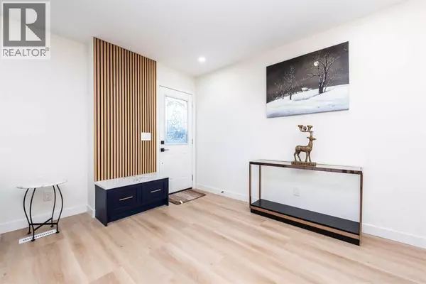 Calgary, AB T2W0V1,152 Southampthon Drive SW