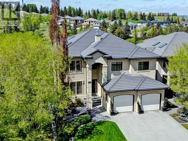 10 Hamptons Cove NW, Calgary, AB T3A6B7
