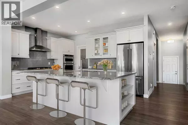 Calgary, AB T3M2Z9,212 Magnolia Heath SE