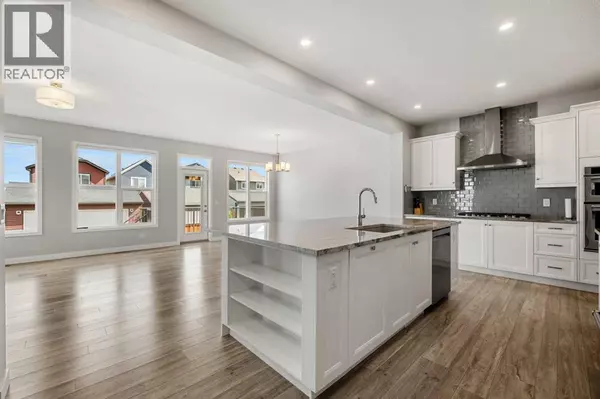 Calgary, AB T3M2Z9,212 Magnolia Heath SE