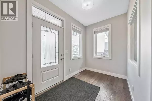 Calgary, AB T3K0X8,82 Panton View NW